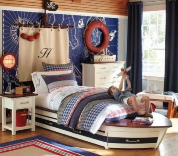 Kamar dengan nuansa pantai dan kelautan untuk menghadirkan suasana liburan